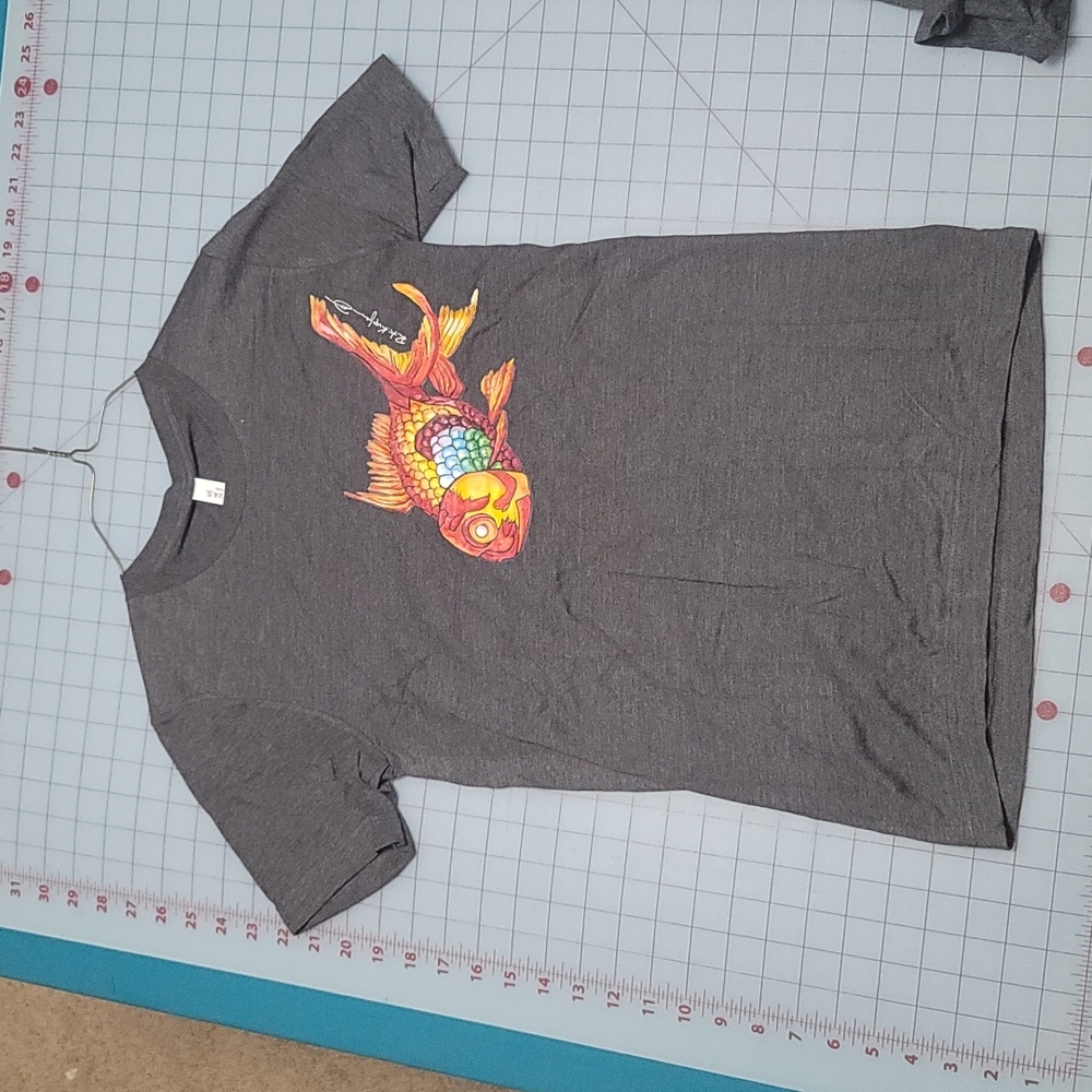 Crew-Neck Graphic Tee "Fish" by rk3handcrafted